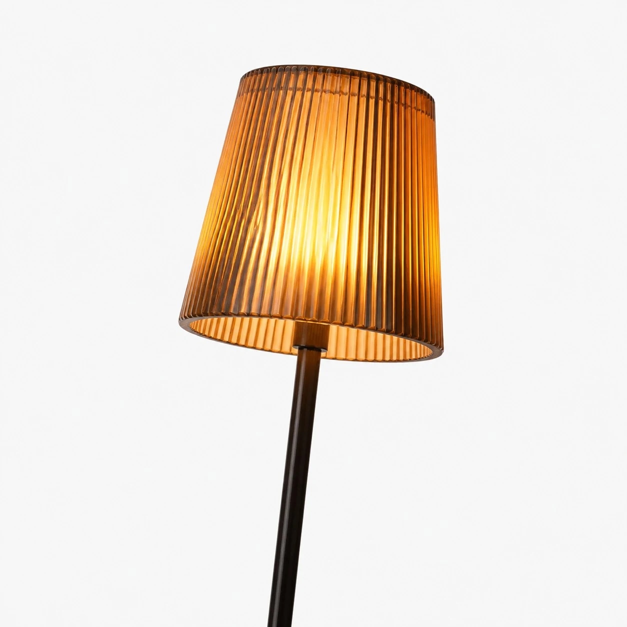 Table lamp base and finish detail