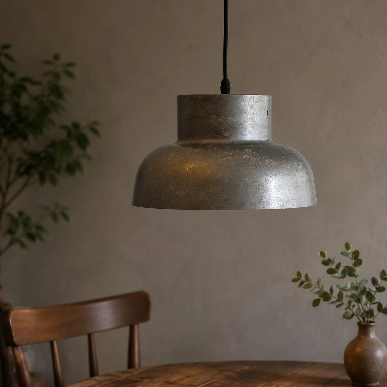Industrial pendant in a rustic room