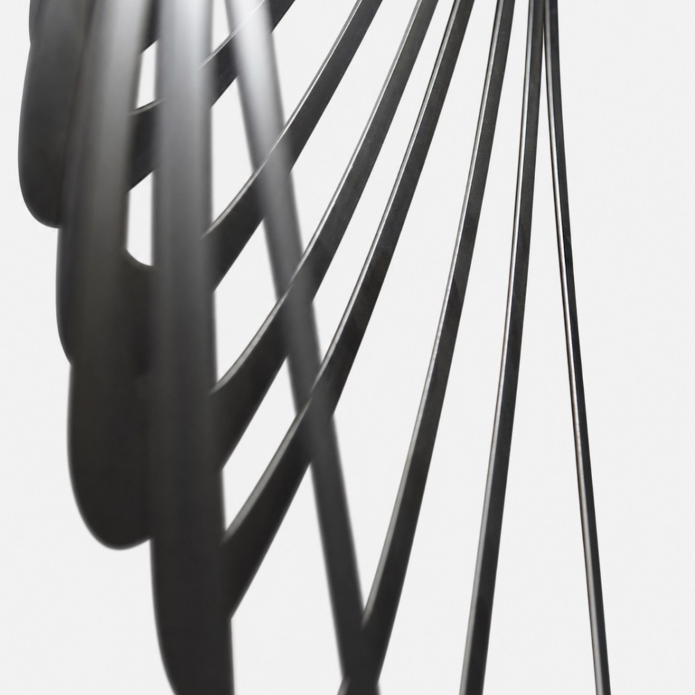 Metal Feather Pendant Lamp detail 2