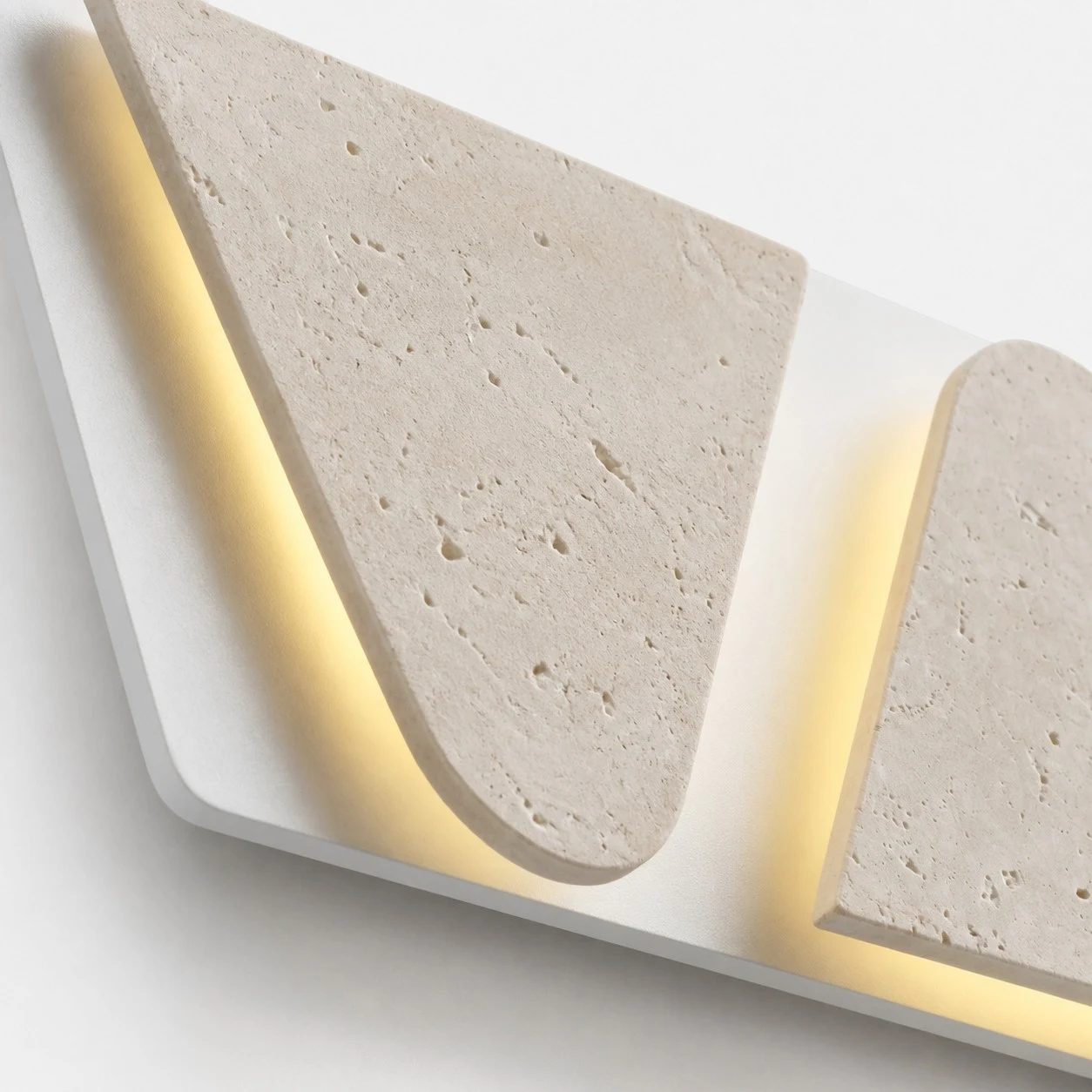 Detalle 2 de aplique de pared multicabezal con textura de travertino
