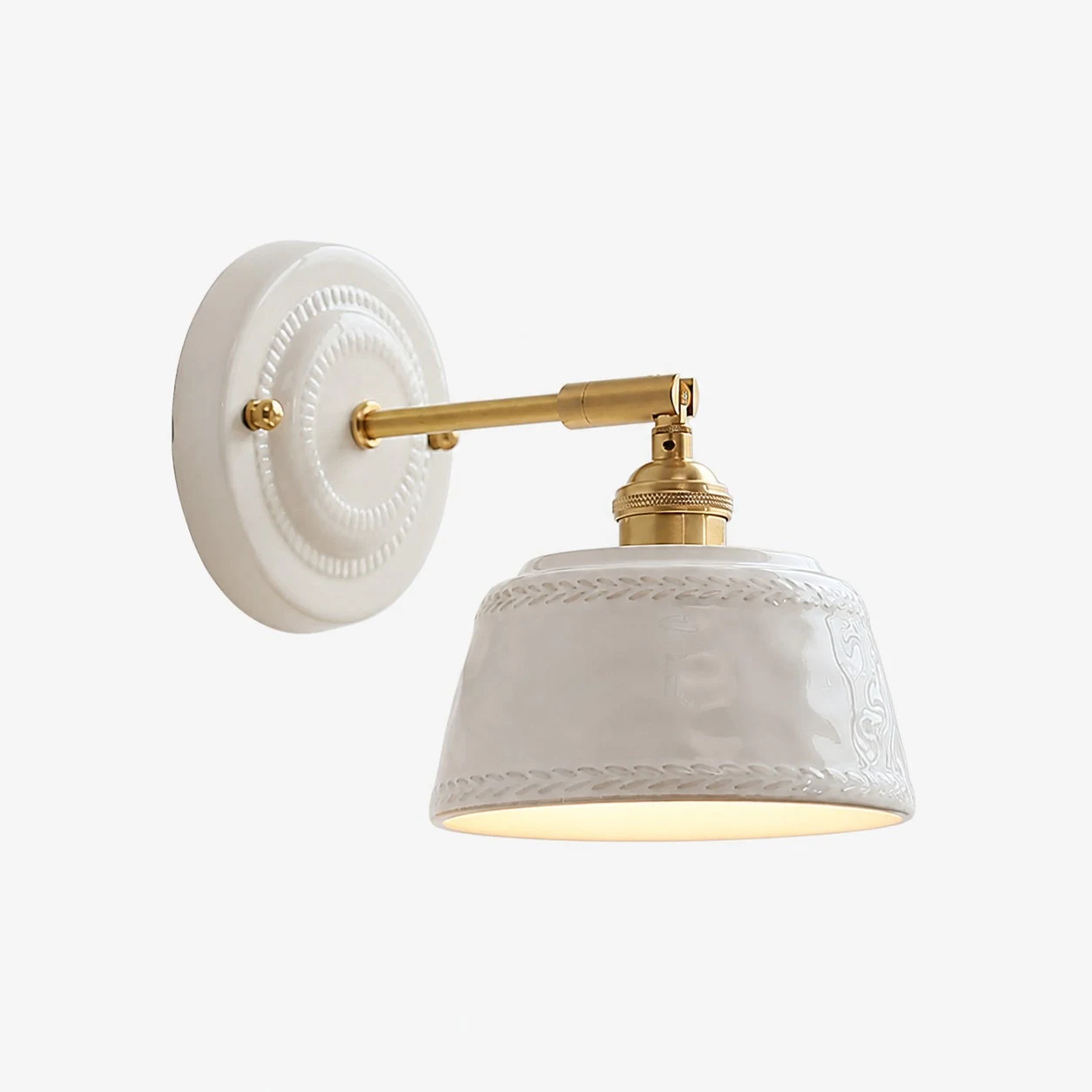 Witte keramische wandlamp