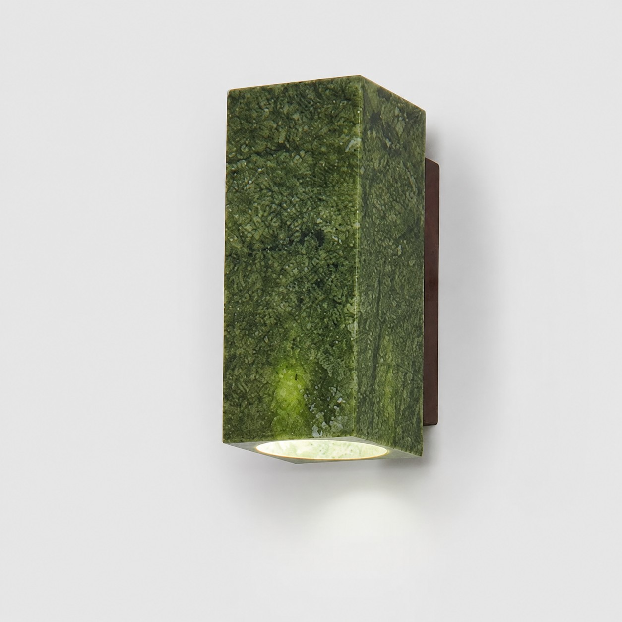 Wandleuchte aus natürlichem Jade
