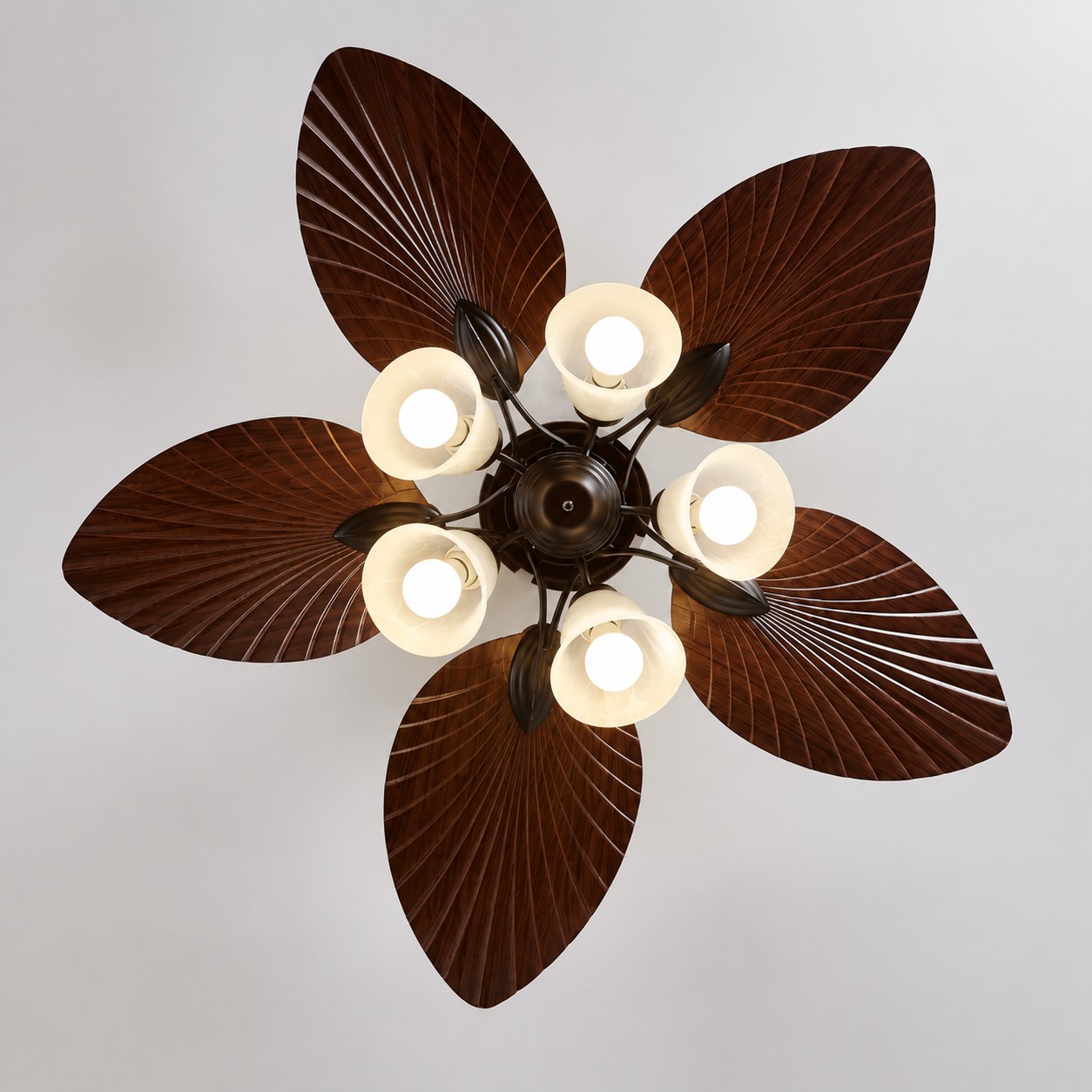 Five-petal design makes a stunning floral statement