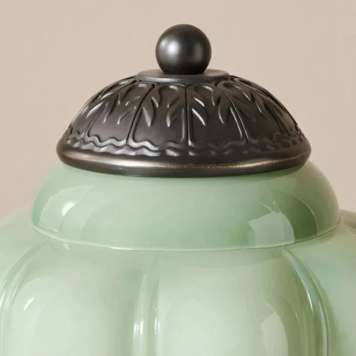 Decorative metal cap