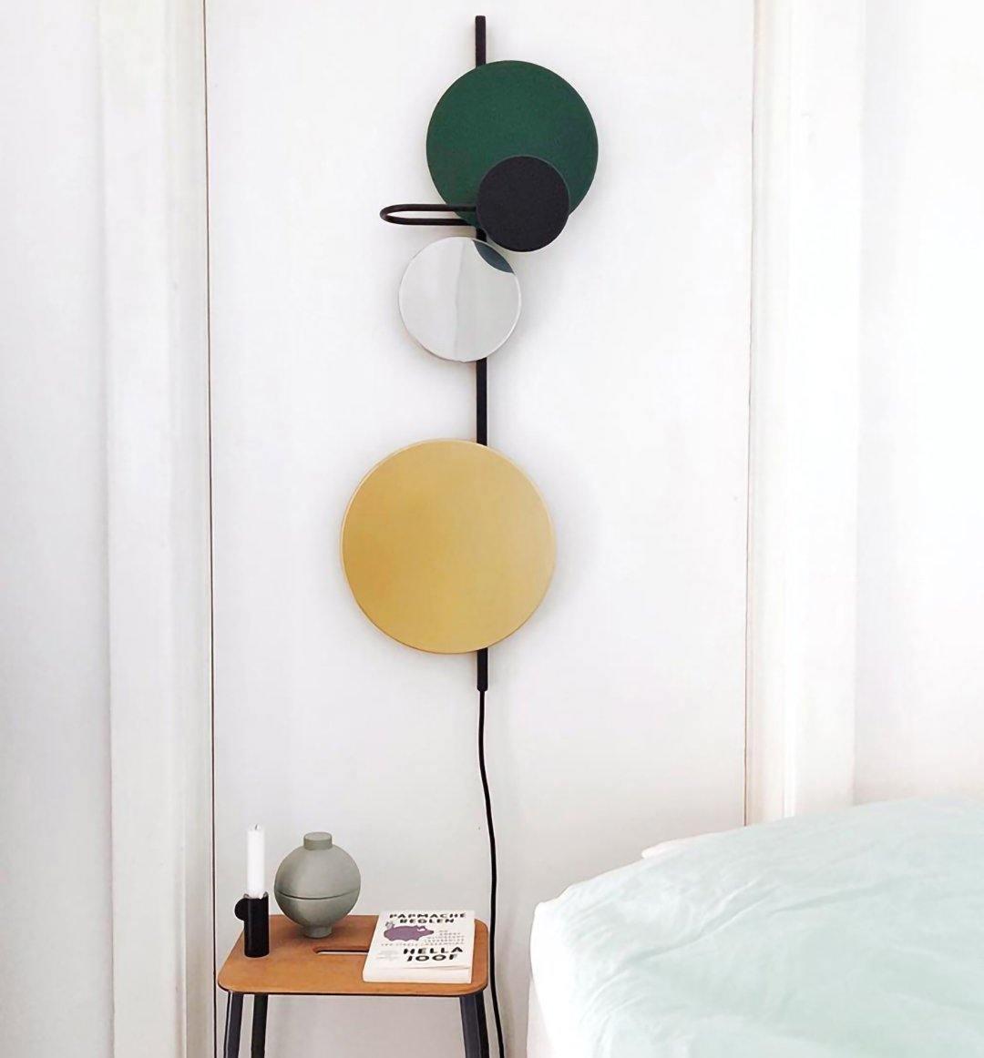 Vue produit de l'applique murale à disque mobile Planet