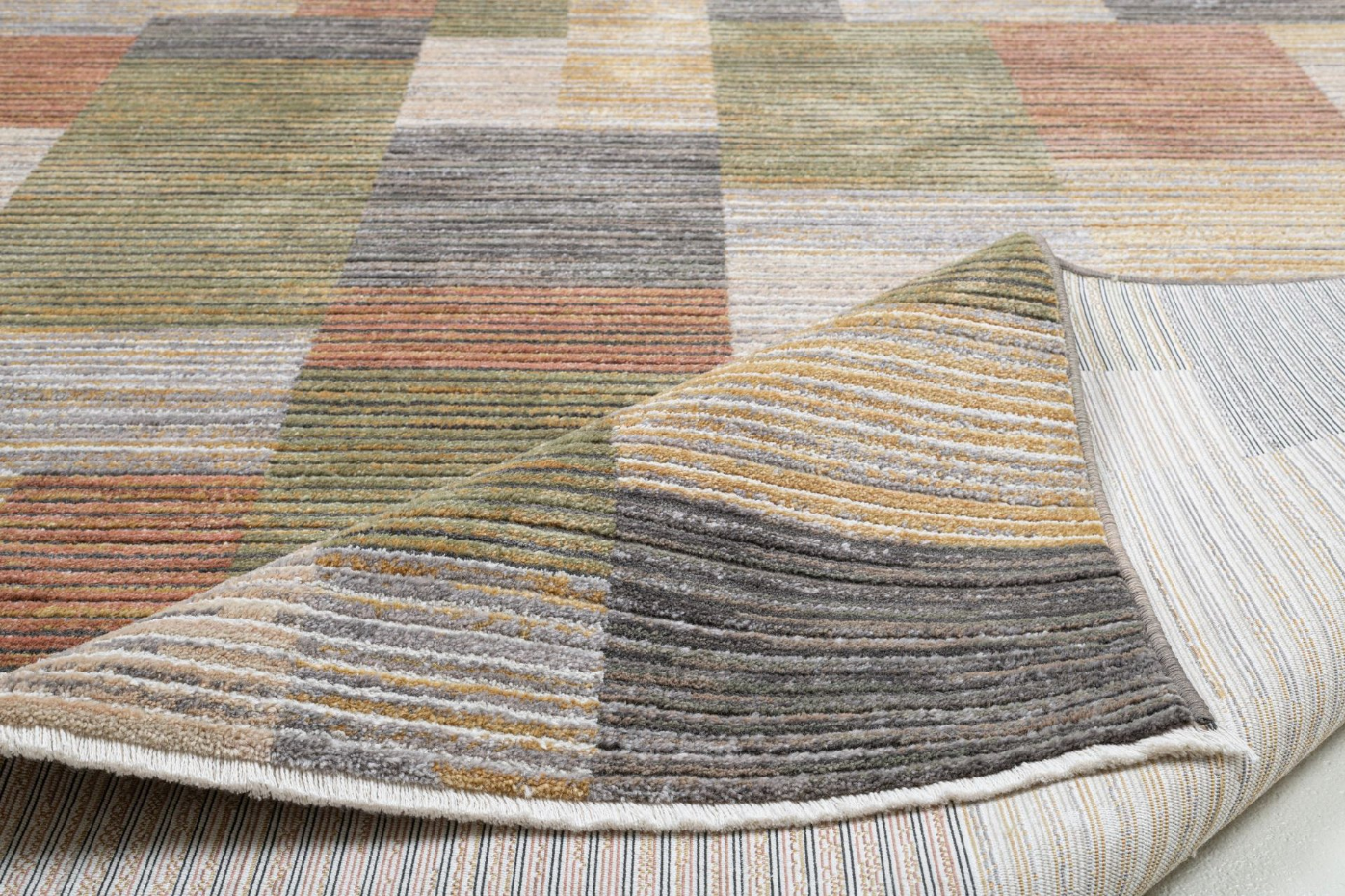 Tapis tissé en patch design et en look kort - Corduletta