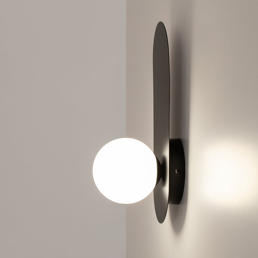 Applique murale design en métal 1 globe MESA
