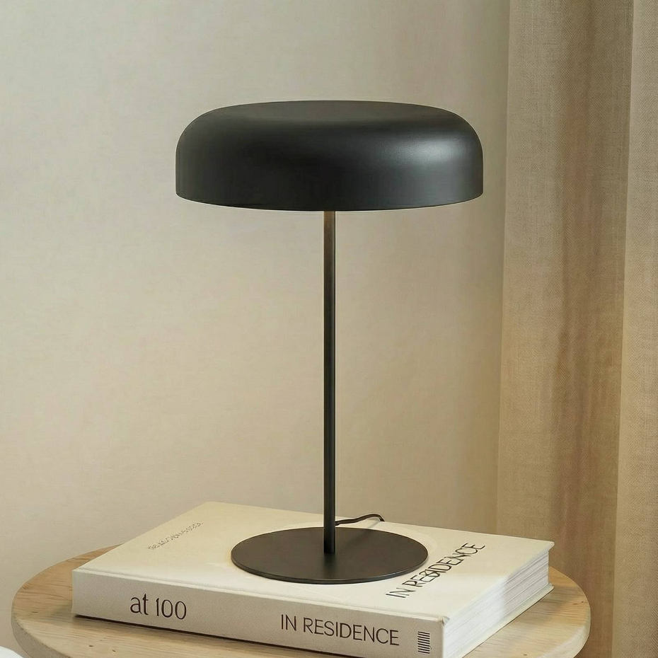 Lampe à poser en métal moderne, Edion