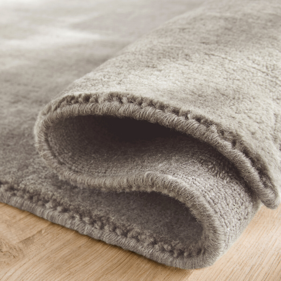 Tapis laine et cachemire, noué main, Rajah