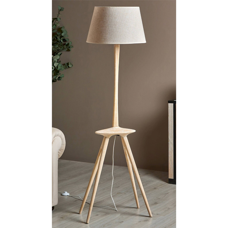 Lampadaire en bois avec abat-jour triangulaire