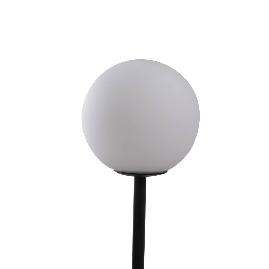 Lampadaire en métal moderne, Visata