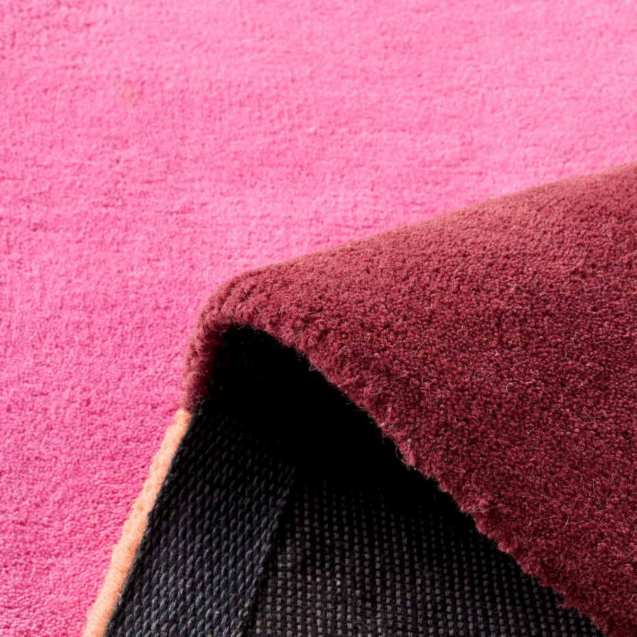 Tapis en laine et coton motif géométrique