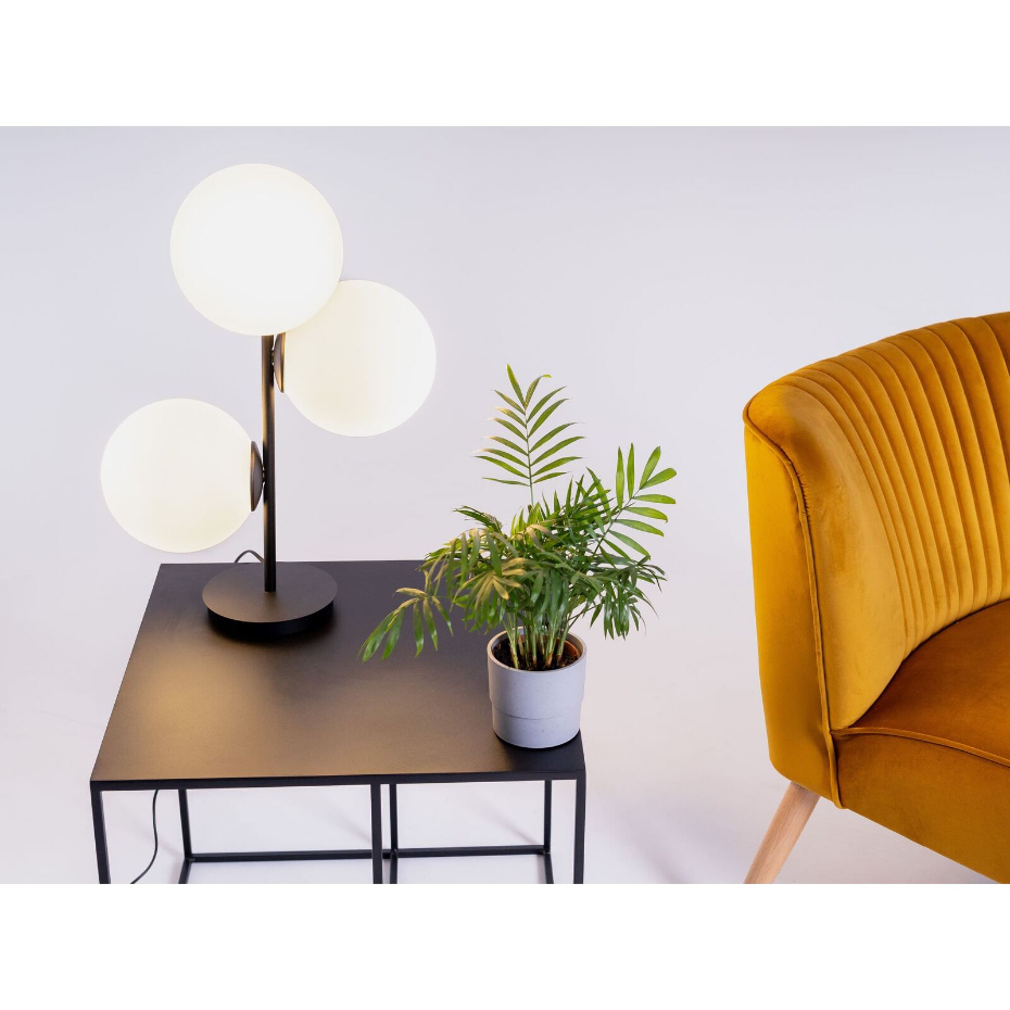 Lampe de table en acier Bobler