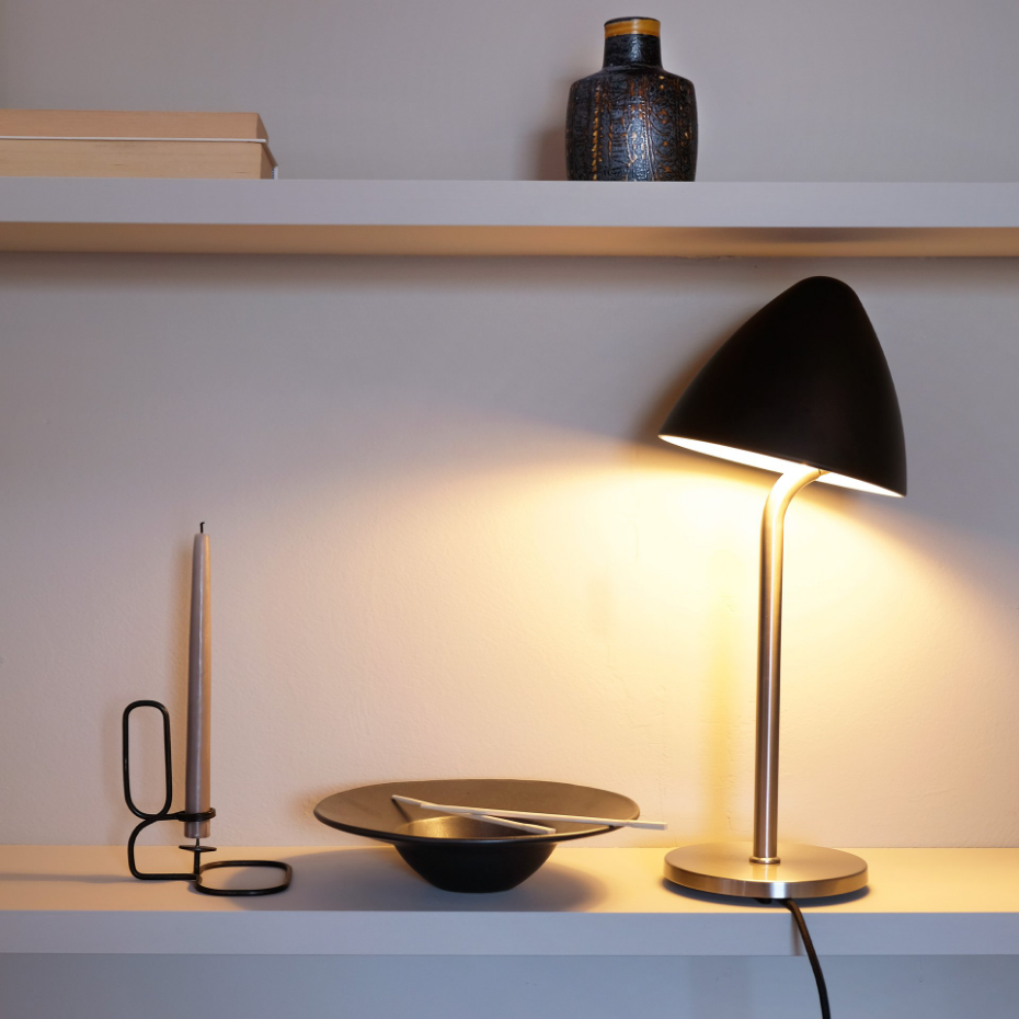 Lampe à poser en Métal, noir et laiton OULU
