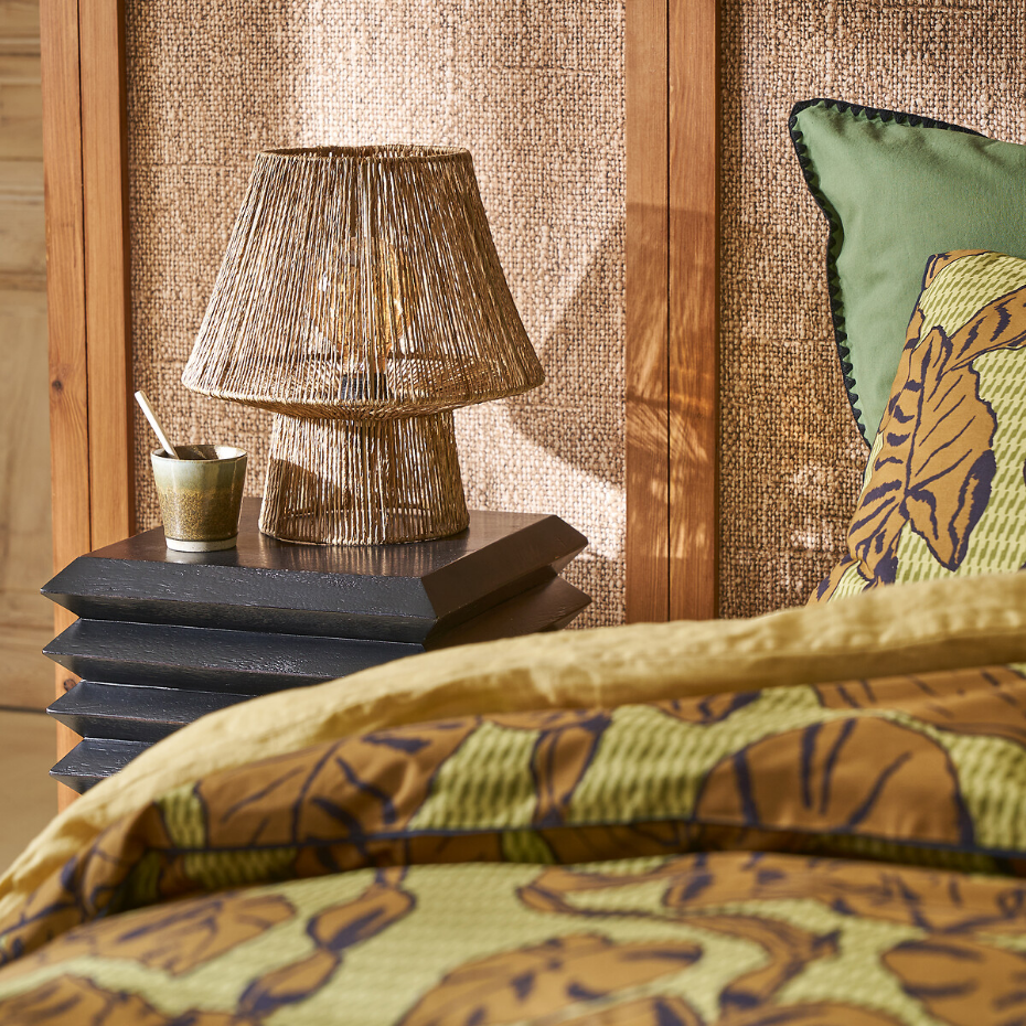 Lampe à poser en jute, Yaku