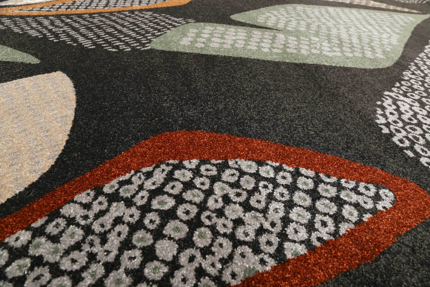 Tapis design motif végétal ,  Hazel