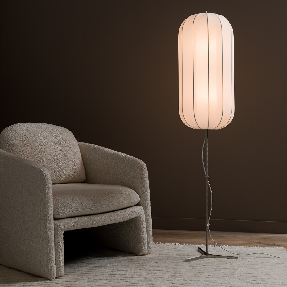 Lampadaire, lampion en maille, Satchi