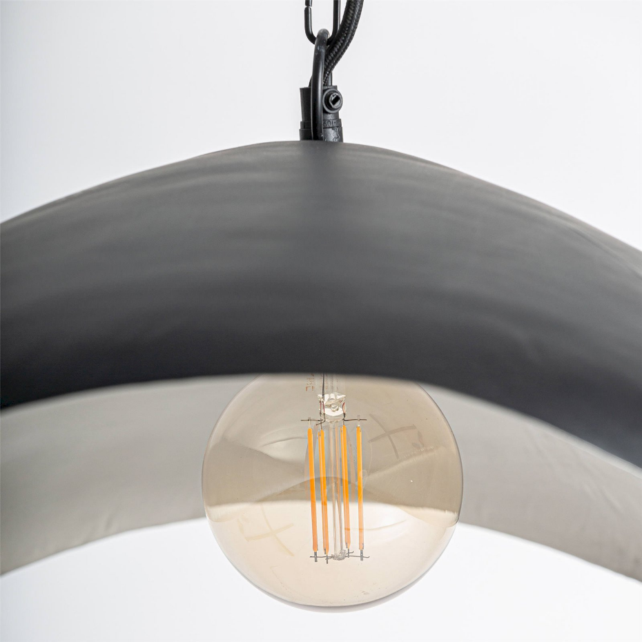Lustre contemporain en fer finition sablée