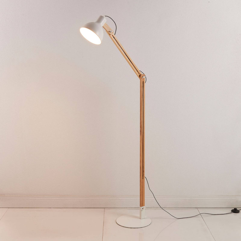 Lampadaire en bois moderne, Shivanja