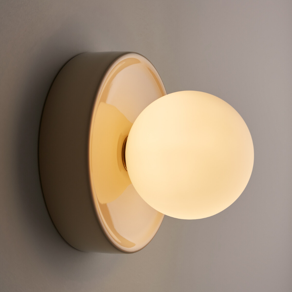 Applique ou plafonnier, rond, céramique et verre opaline, diamètre 16,8 cm, HOLI