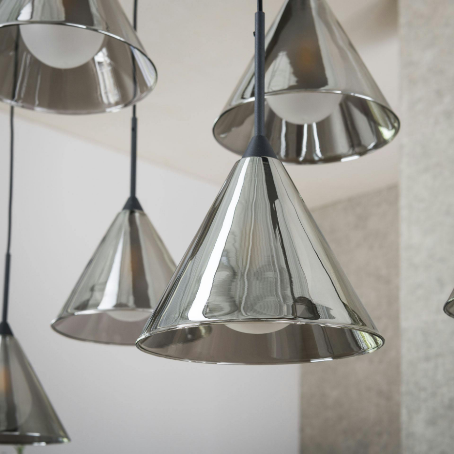 Suspension design en verre fumé 9 abat-jour coniques RALF