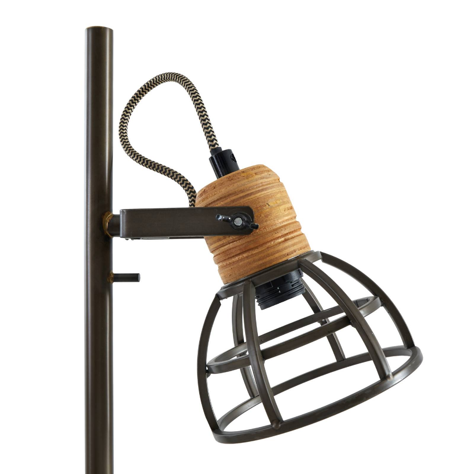 Lampadaire en métal traditionnel, Arinthea