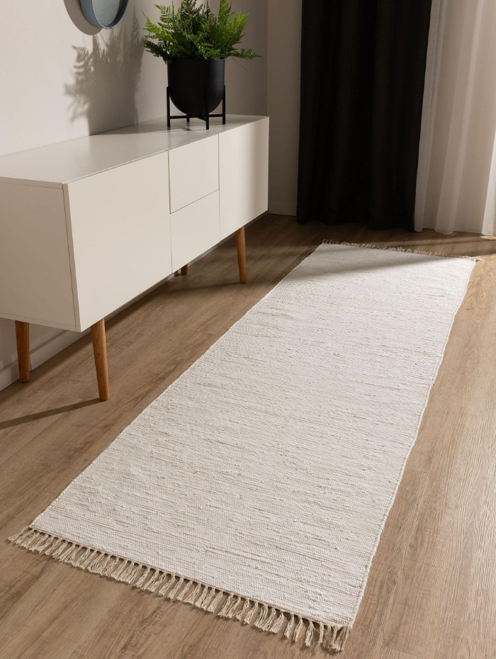 Tapis fabriqué à partir de matériaux recyclés tissé main TOM