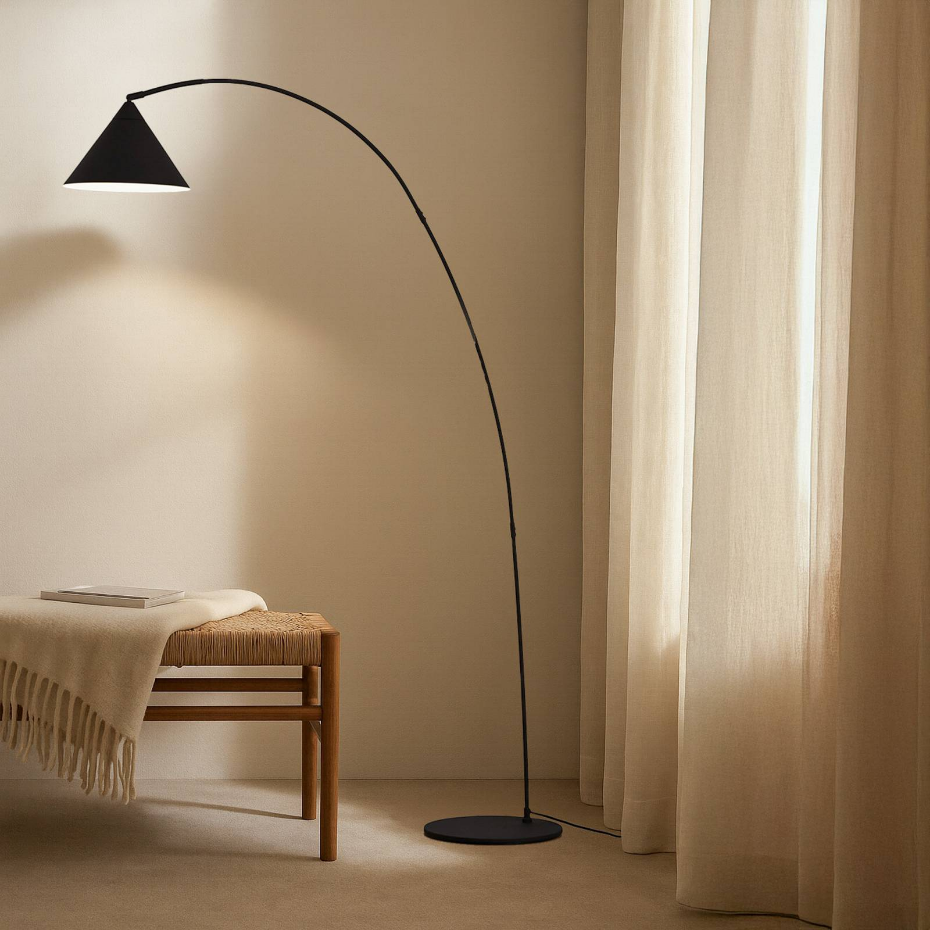 Lampadaire en métal moderne, Triangolo