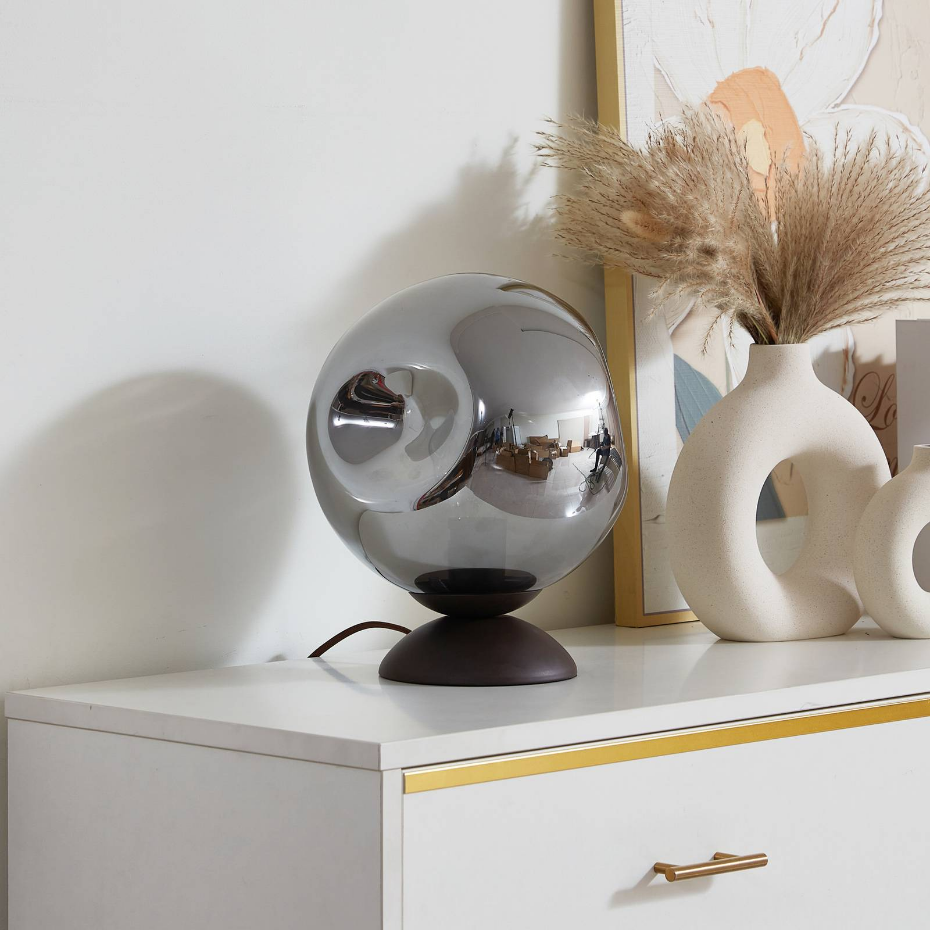 Lampe à poser en métal design, Valentina