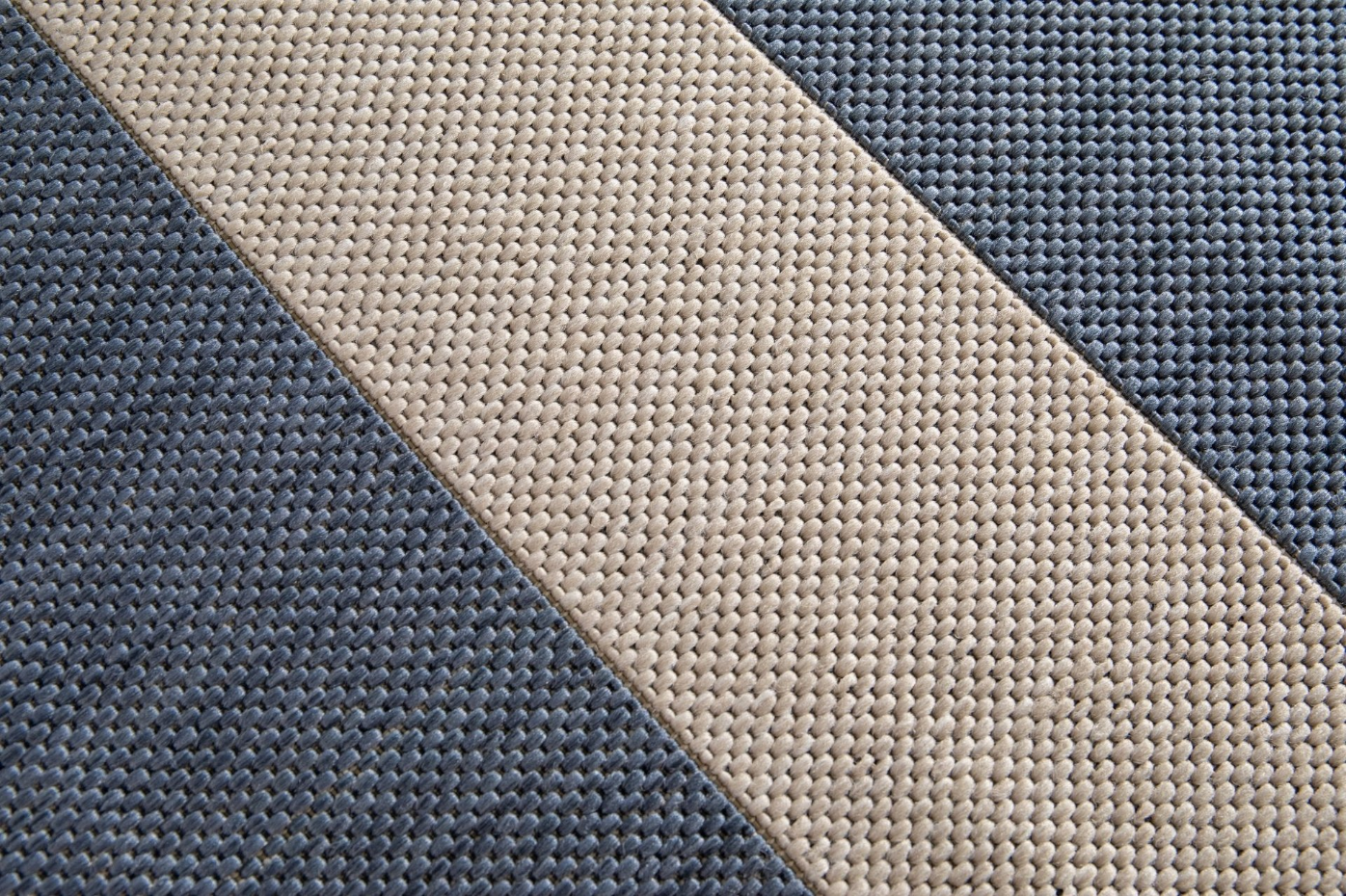 Tapis design contemporain intérieur extérieur MYKONOS