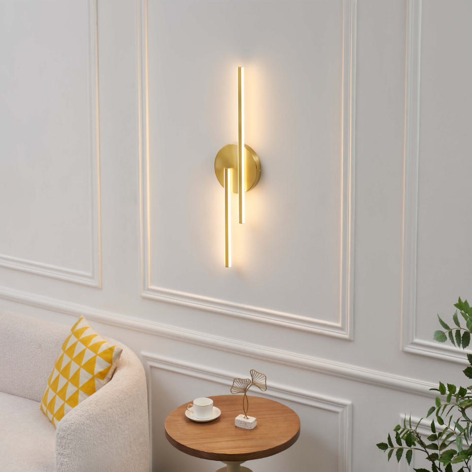 Applique LED minimaliste dorée - PIA