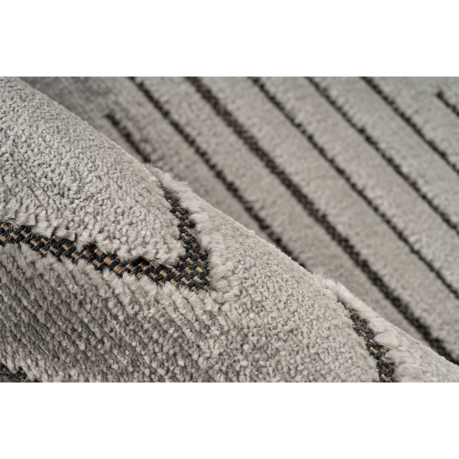 Tapis en polypropylène motif géométrique