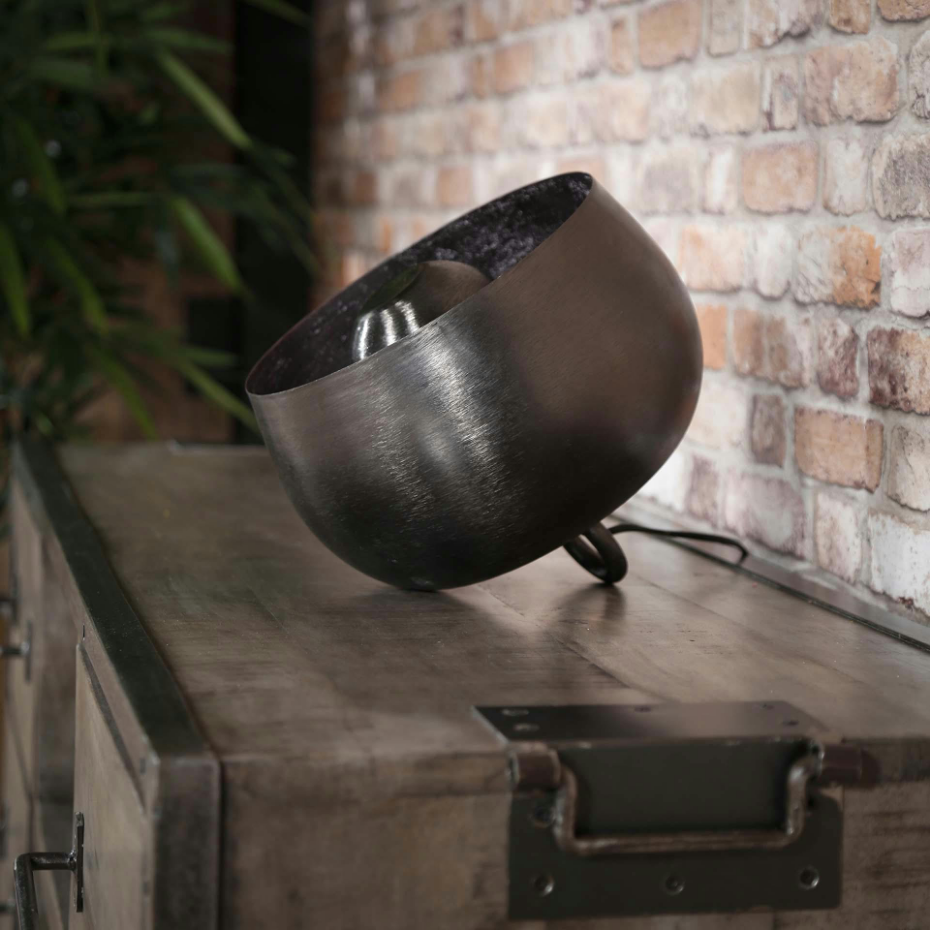 Lampe déco industrielle en métal forme cloche TRIBECA