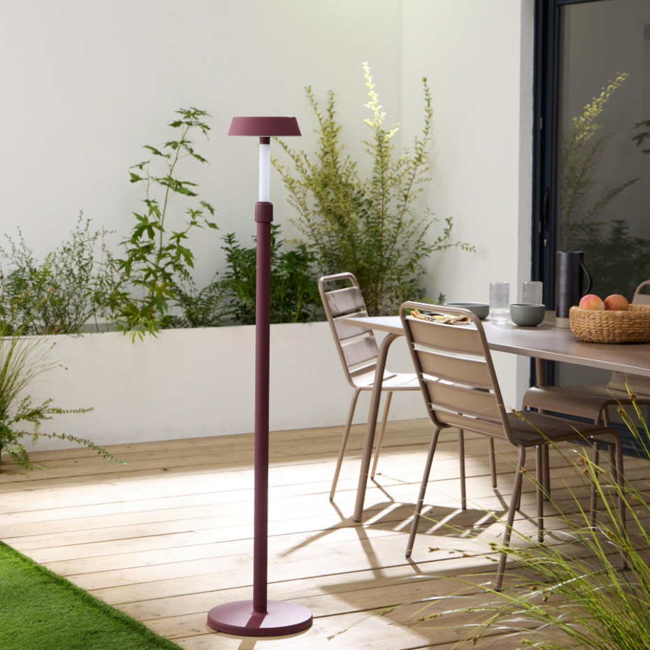 Potelet extensible solaire, NAXOS