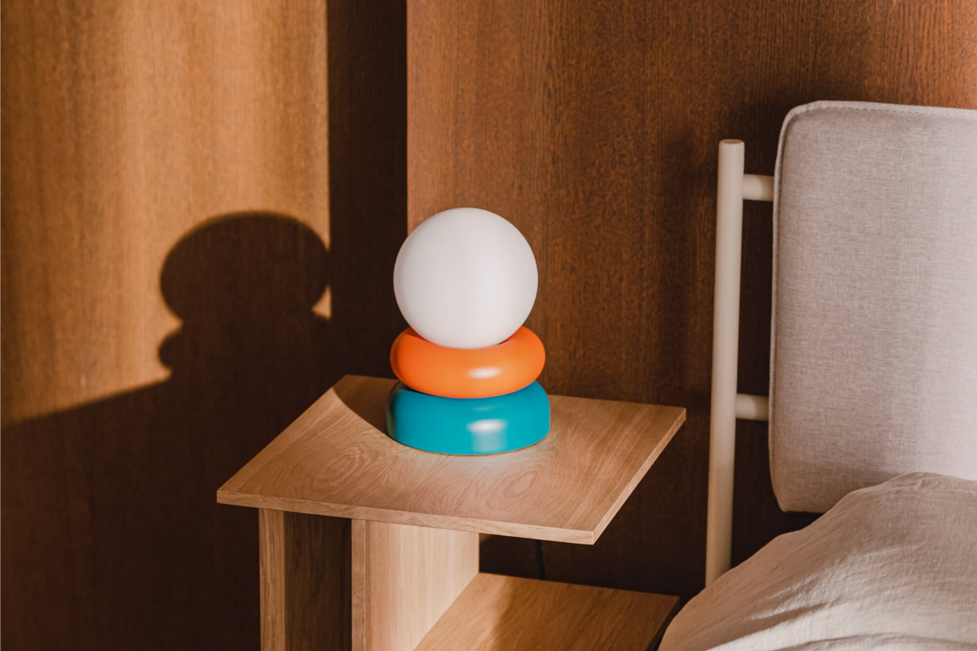 Lampe de table en bois massif OTEM