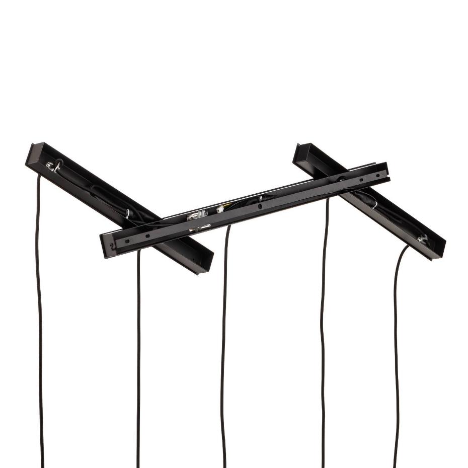 Suspension en textile moderne, Thamila