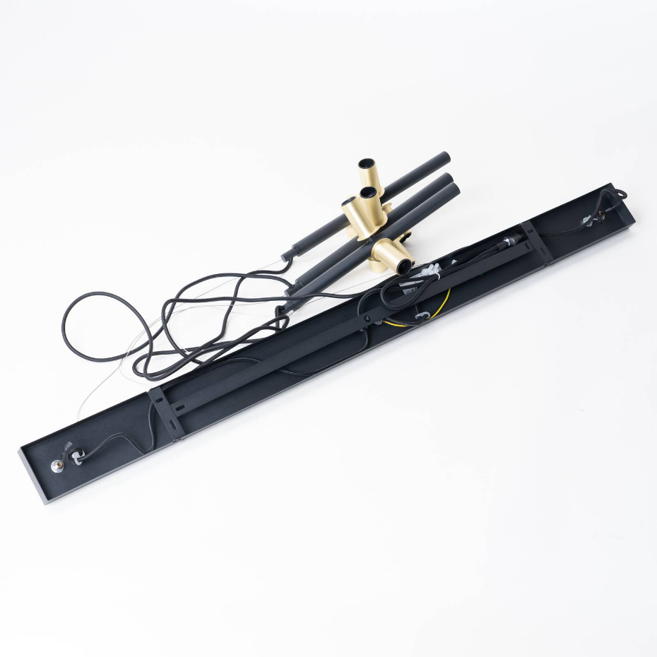 Suspension en métal design, Imron