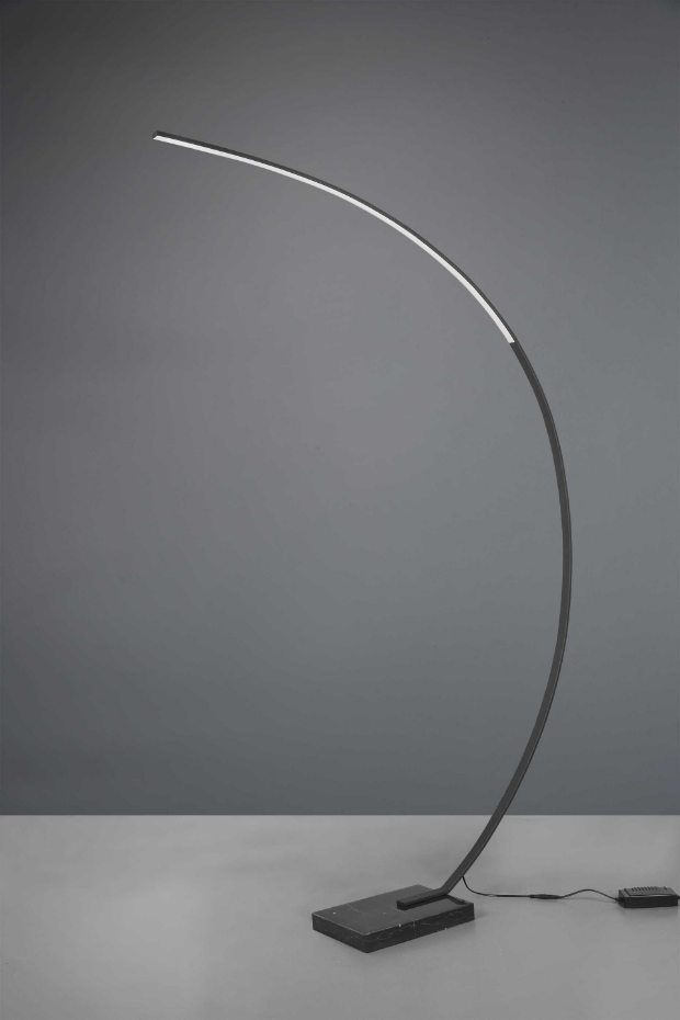 Lampadaire design en métal, BANGKOK