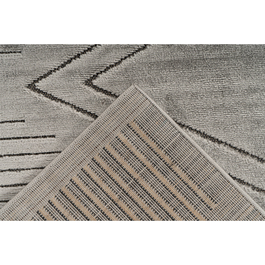 Tapis en polypropylène motif géométrique