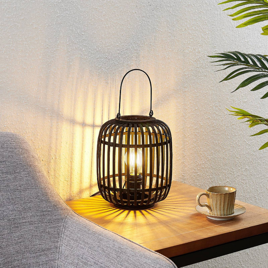 Lampe à poser en bois traditionnelle
