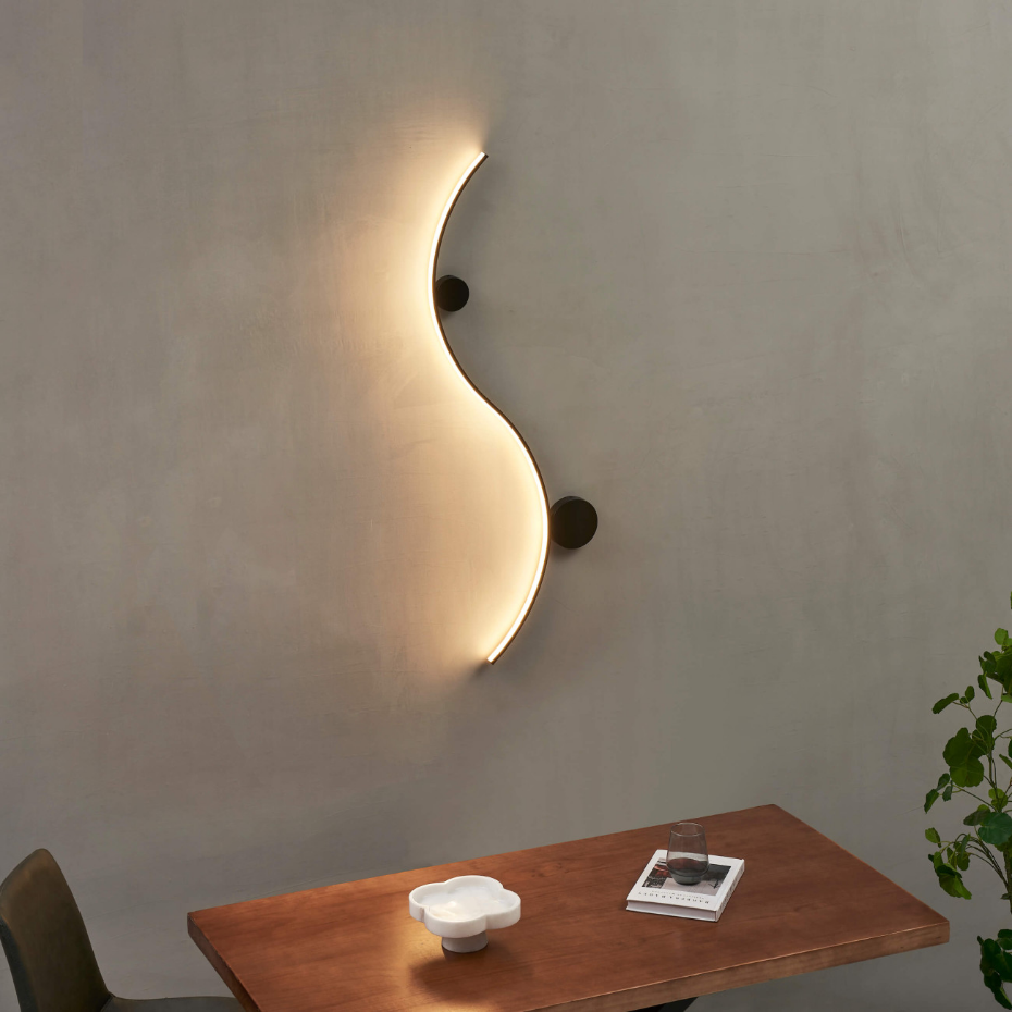 Applique LED noire vague - CURVA