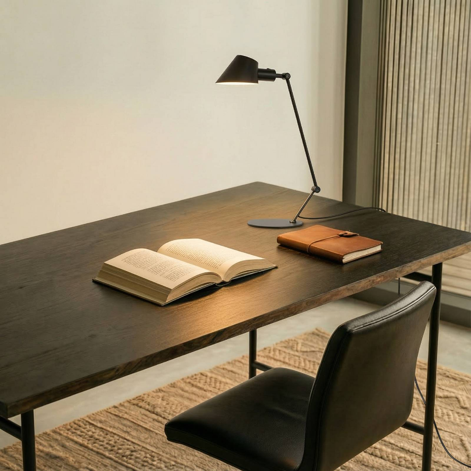 Lampe à poser en métal moderne, Corali
