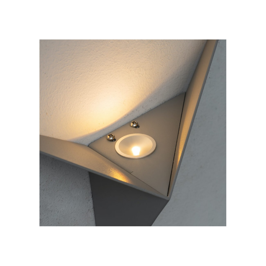 Applique triangle LED design - LONDON