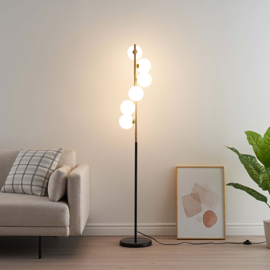 Grand Lampadaire Élégant et Lumineux – SIERRA