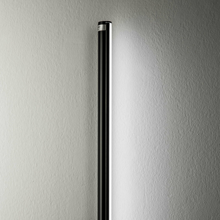 Lampadaire en métal sans abat-jour