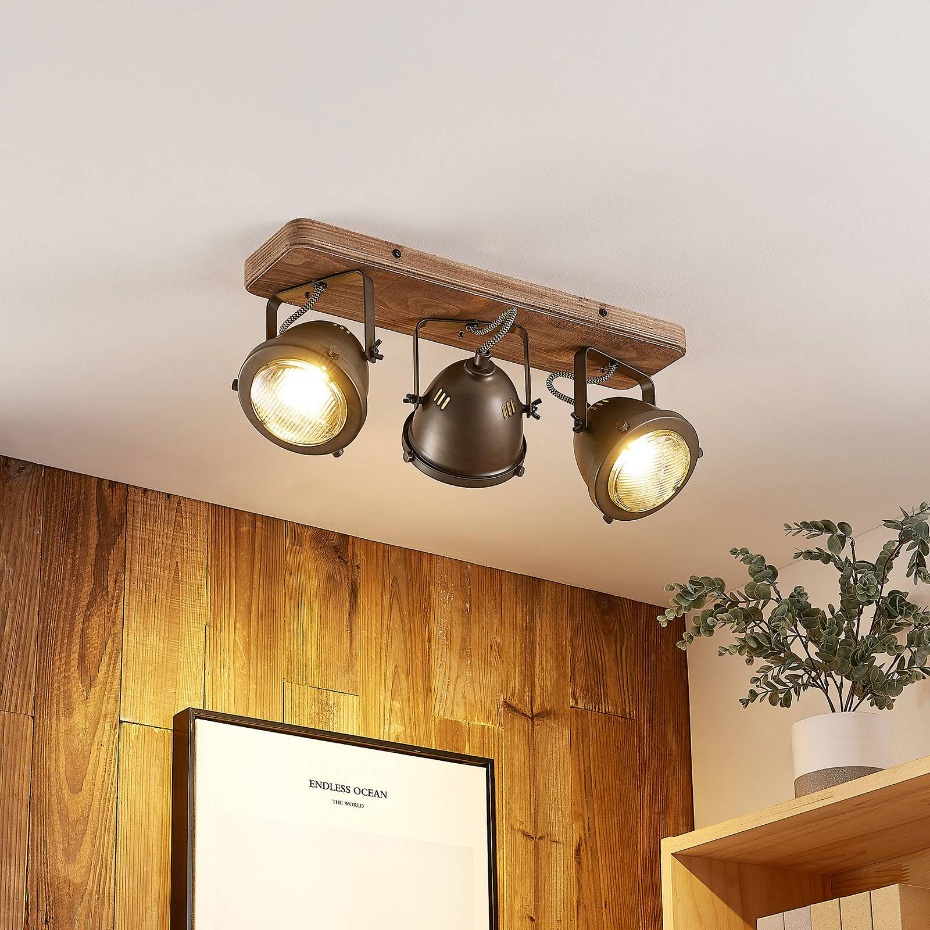 Spot en bois industriel, Farovi