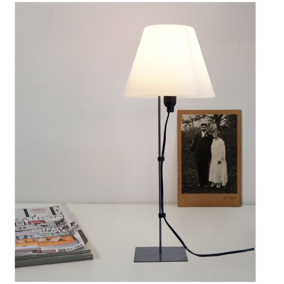 Lampe métal filaire, LIF
