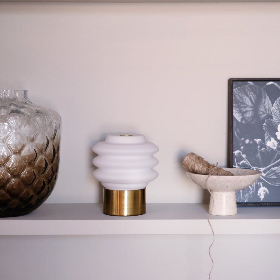 Lampe à poser LED verre opale DIVA
