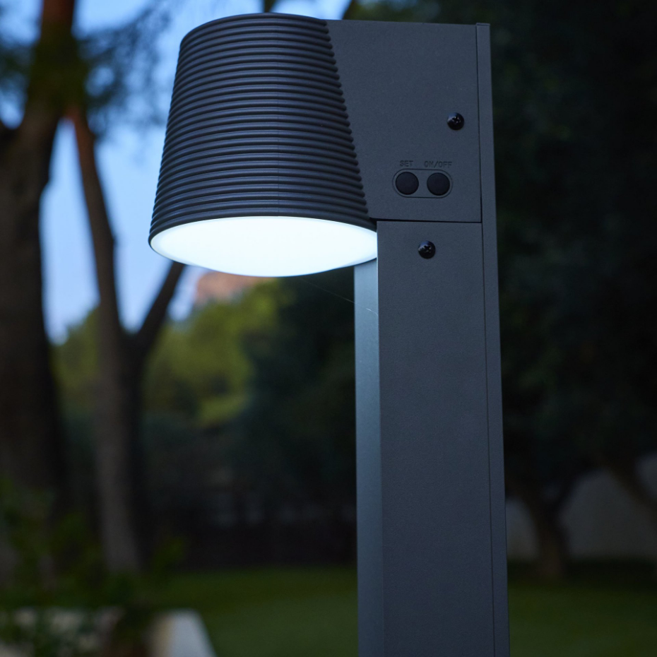 Balise solaire à fixer ou à planter SOLINE TALL H70cm