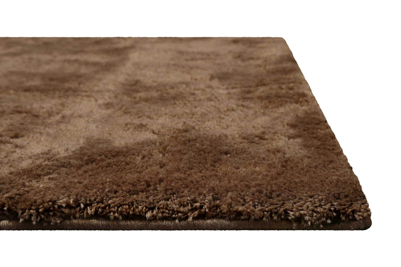 Tapis à poils longs avec de légères rayures ,  Lulu